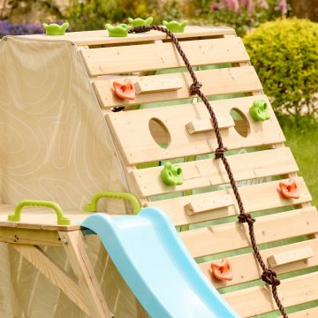 Spatiu de joaca pentru copii Hame cu tobogan, casuta si perete pentru catarare